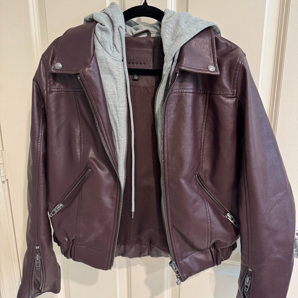 BLANKNYC Burgundy Gray Faux Leather Bomber Jacket w/Removable Hood Size Large - Picture 5 of 9